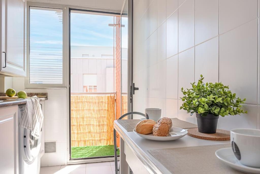 San Roman Apartment With Private Parking Santander Exterior foto